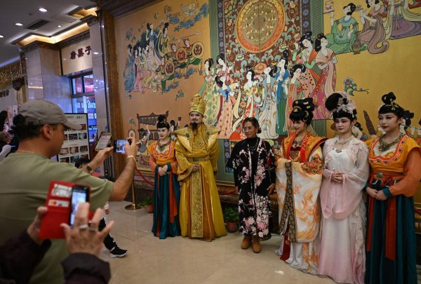 易方达证券 假日经济活力观察: “入境游经济”催热西安文化新活力